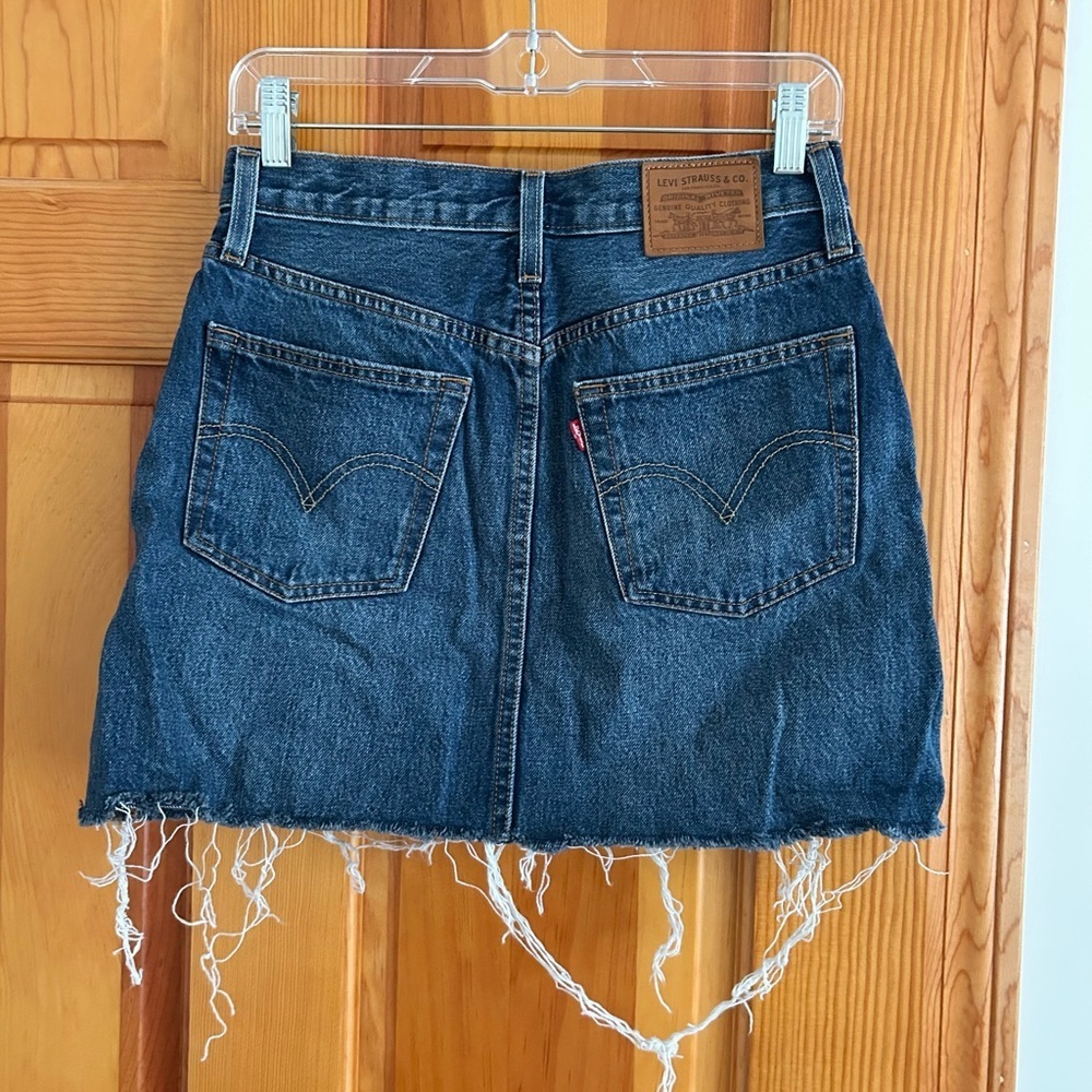 Levi’s Denim Dark Wash Distressed Skirt - Picture 3 of 3
